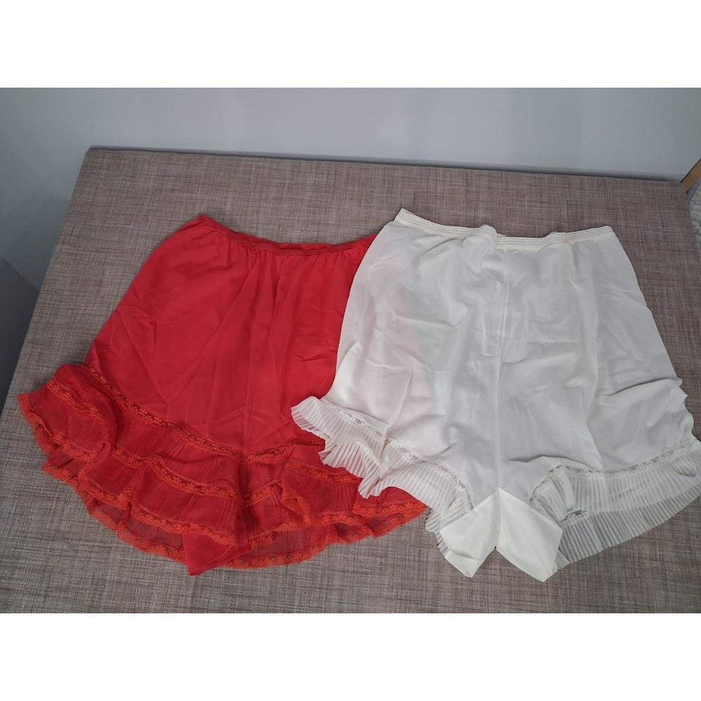 Vintage Charmode Nylon Tricot Tap Pants Set Red White Ruffle Lace Bloomers 39-44
